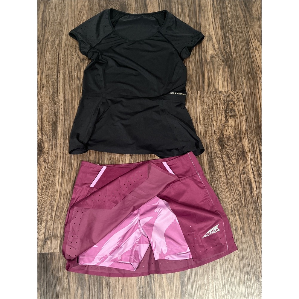 Set Of 2 ALTRA Short And Shirt Women's  Running  Size Small